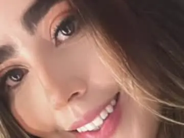 Chaturbate Watch Live Sex Cams of emi_royse