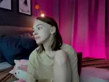 Chaturbate Live Sex Cam of linda_zimmermann