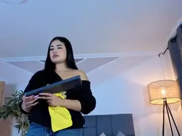 Chaturbate Live Sex Cam of sweetiepie_3