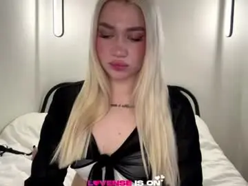Chaturbate Sex Cam of katie_glow