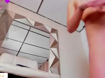 Chaturbate Live Sex of mia_scarlet69