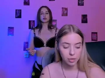 Chaturbate Live Sex Cam of viola_sweet_