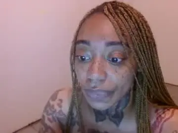 Chaturbate Live Sex Cam of creamyexotica