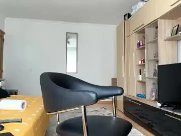 Chaturbate Free Porn Cam of squirt_bunny77
