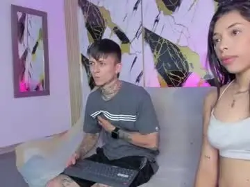 Chaturbate Live Sex Cam of yake_elizabeth