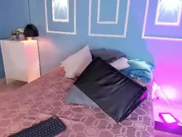 Chaturbate Live Sex Cam of isabella_zc