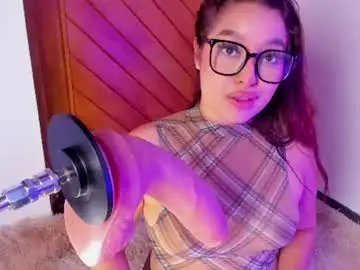 Chaturbate Sex Chat of emily__harper_