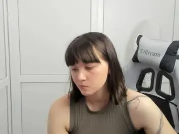 Chaturbate Adult Video Chat of emilli_moon