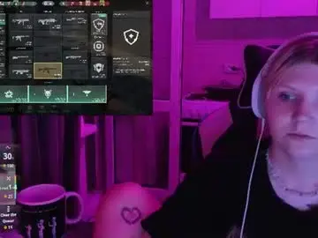 Chaturbate Free Porn Cam of mura_muur