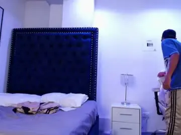 Chaturbate Free Porn Cam of julie_and_axel