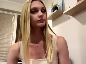 Chaturbate Adult Webcams of mikkiskees