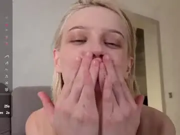 Chaturbate Best live sex cam show of evangel111