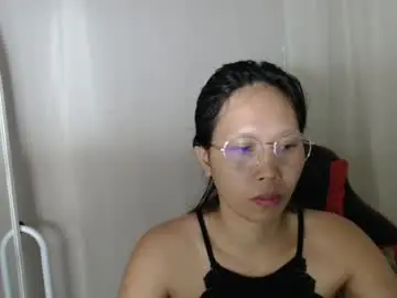 Chaturbate Live Sex Cam of lovely_pinayxxx