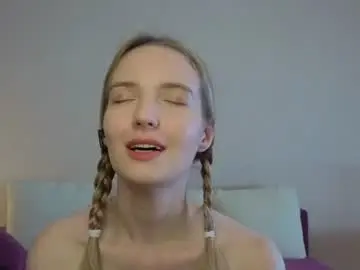 Chaturbate Watch Live Sex Cams of tashinapetitto