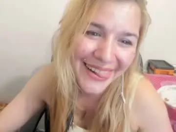 Chaturbate Best Webcam of artsyandcraftsy_