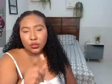 Chaturbate Live Sex Cam of caroldelatorre