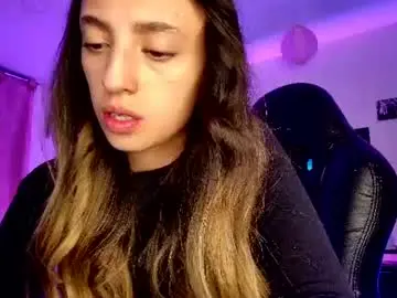 Chaturbate Nude Webcam of barbie20_