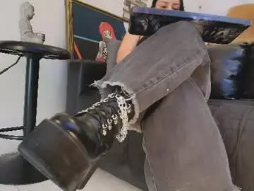 Chaturbate Free Porn Cam of sophie_littles