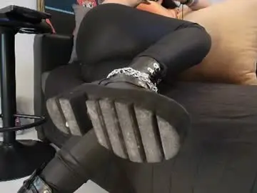 Chaturbate Sex Cam of sophie_littles