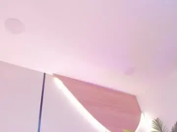 Chaturbate Free Live Porn of ariadna_boneville