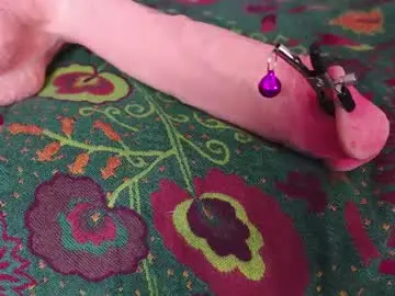 Chaturbate Live Sex Cam of mistressdarkstar