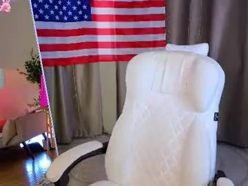 Chaturbate Live Sex Cam of _b00bss_
