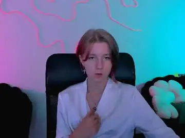 Chaturbate Live Sex Cam of nikol_kitt