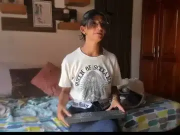 Chaturbate Live Sex Cam of evaa_campbell