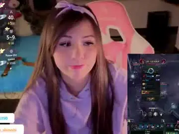 Chaturbate Sex Cam of madeleine_shinobi