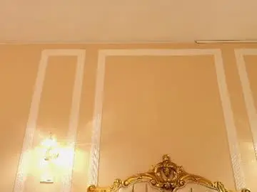 Chaturbate Live Sex Cam of paulinekosh