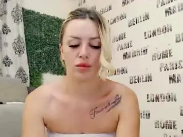 Chaturbate Best live sex cam show of sweetdaiana23