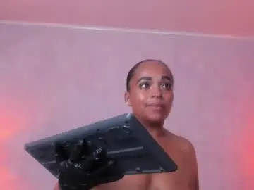 Chaturbate Live Sex Cam of rouses_malih