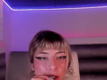 Chaturbate Live Sex Cam of lulu_js_