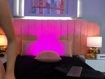 Chaturbate Live Sex Cam of kata_petite