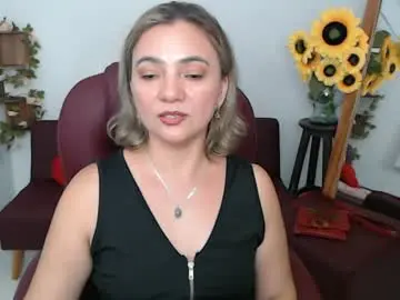Chaturbate Free Porn Cam of lilly_milf