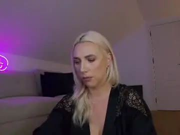 Chaturbate Best live sex cam show of allayah
