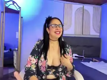 Chaturbate Free Live Porn of bella_milff