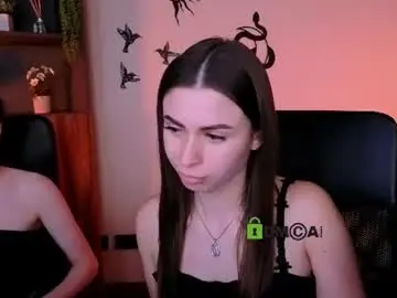 Chaturbate Best live sex cam show of flora_ri
