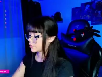 Chaturbate Live Sex Cam of nicorobinn