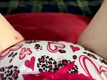 Chaturbate Sex Cam of mykittyneedsuu