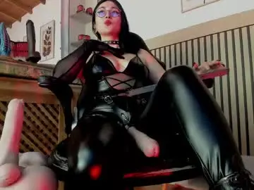 Chaturbate Live Porn of madame_ibby