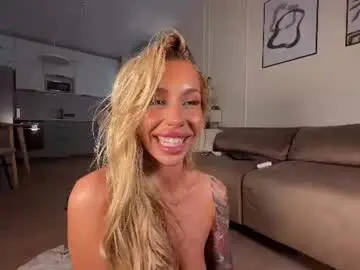 Chaturbate Adult Video Chat of creambaby1