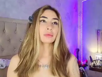 Chaturbate Live Sex Cam of mila_smirnovavk