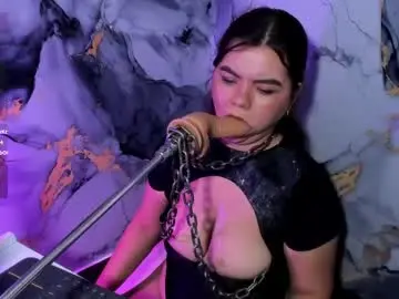 Chaturbate Live Sex Cam of salomee_bigboobs