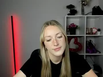 Chaturbate Live Sex of evelynblond