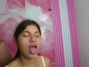 Chaturbate Live Sex Cam of sexy_girls_extremes