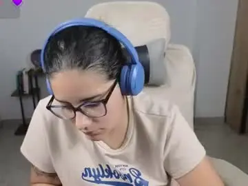 Chaturbate Live Sex of moonwoman_
