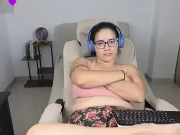 Chaturbate Live Sex Cam of moonwoman_