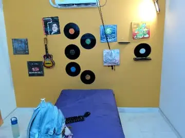 Chaturbate Private Sex Chat of meisevil77