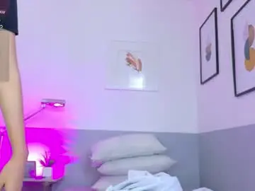 Chaturbate Live Sex Cam of daddys_little_princesss